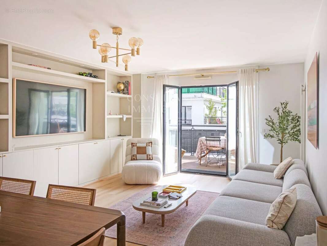 Appartement à SURESNES