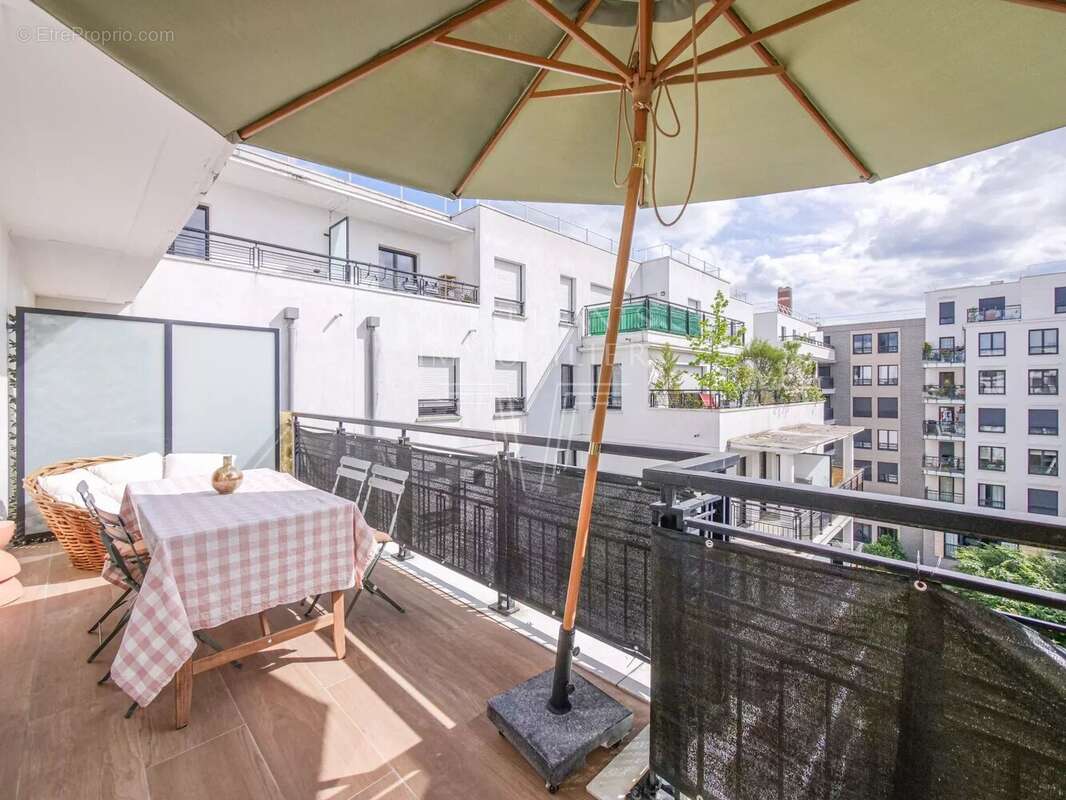 Appartement à SURESNES