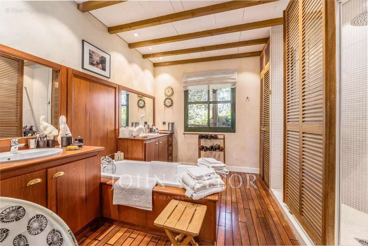 Maison à LE BOUSCAT