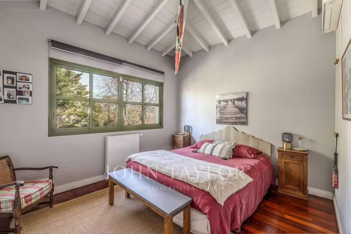 Maison à LE BOUSCAT