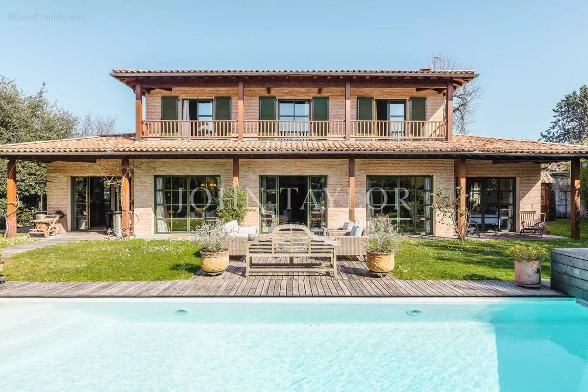 Maison à LE BOUSCAT