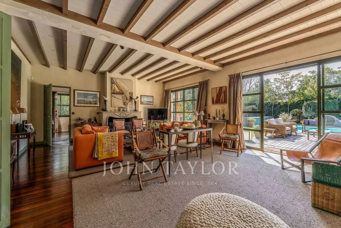 Maison à LE BOUSCAT