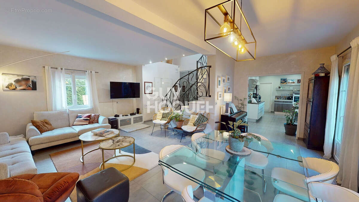 Maison à LES PAVILLONS-SOUS-BOIS