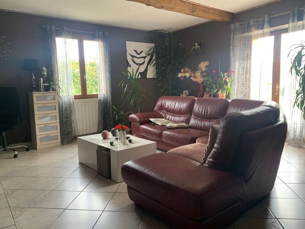 Maison à TRIE-SUR-BAISE