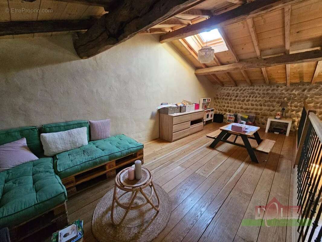 Maison à COUR-ET-BUIS