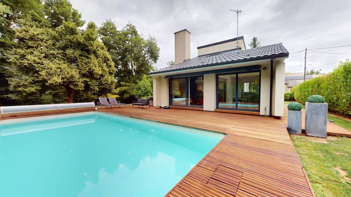 Maison à COURTISOLS