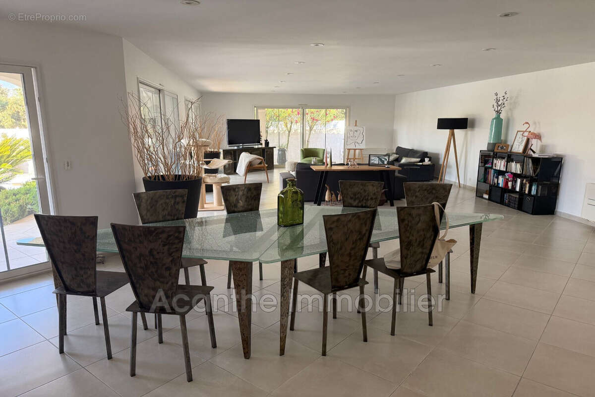 Maison à SUSSARGUES