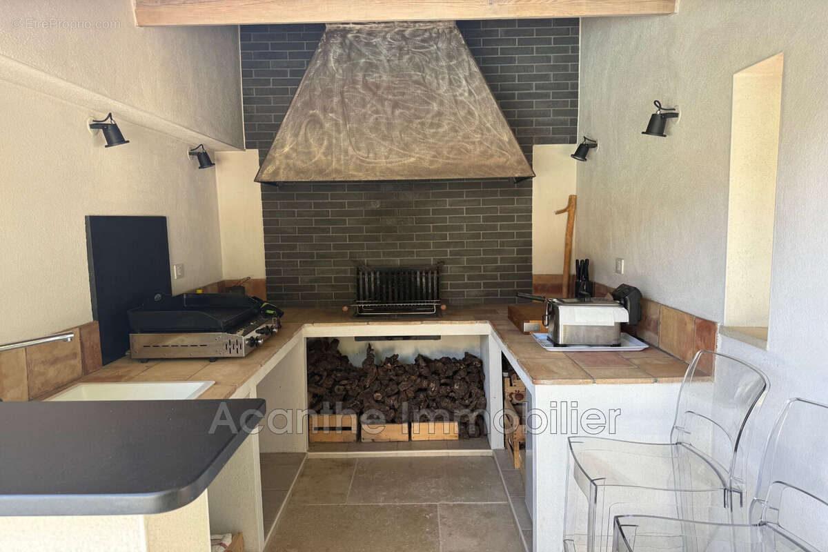 Maison à SUSSARGUES