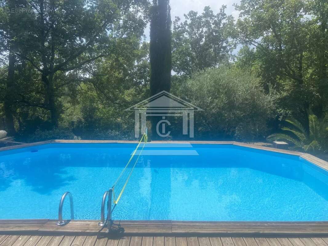 Maison à SAINT-PAUL-EN-FORET