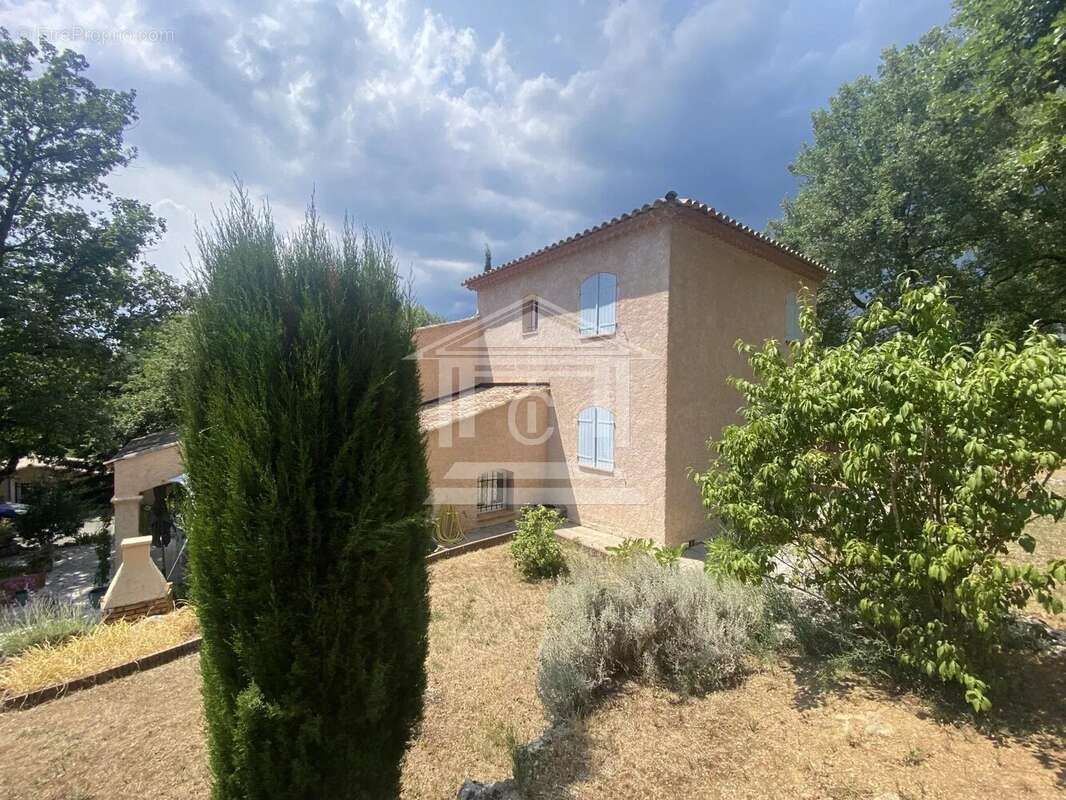 Maison à SAINT-PAUL-EN-FORET