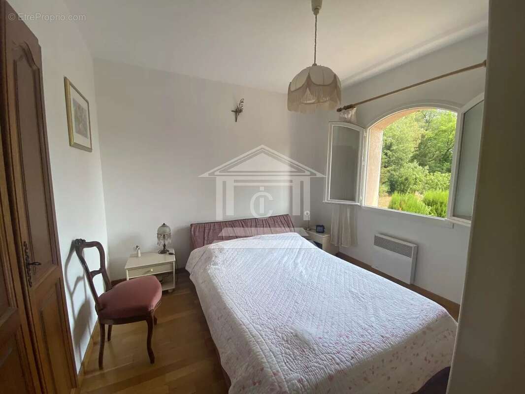 Maison à SAINT-PAUL-EN-FORET