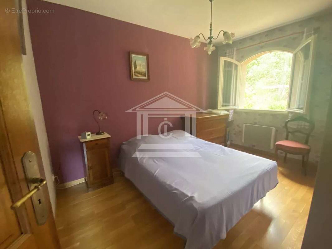 Maison à SAINT-PAUL-EN-FORET