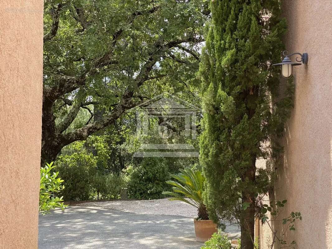 Maison à SAINT-PAUL-EN-FORET