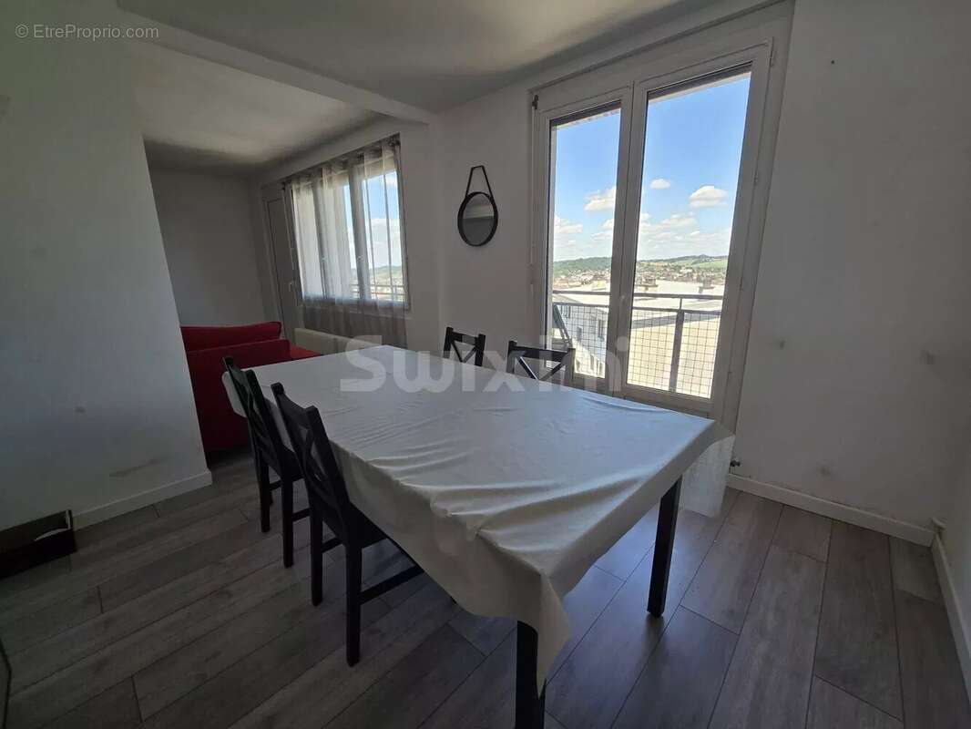 Appartement à LONS-LE-SAUNIER