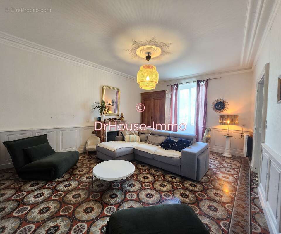 Maison à BONNETABLE