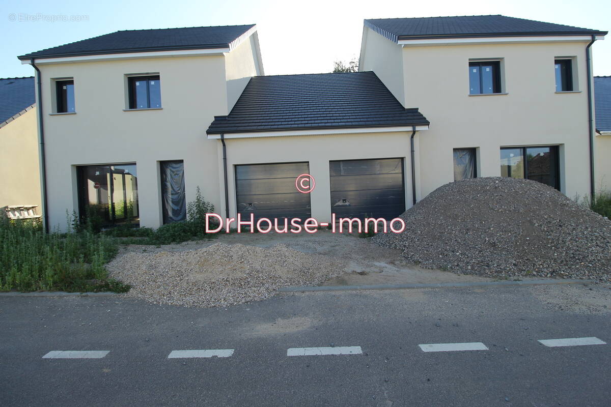 Maison à SAINT-JACQUES-SUR-DARNETAL