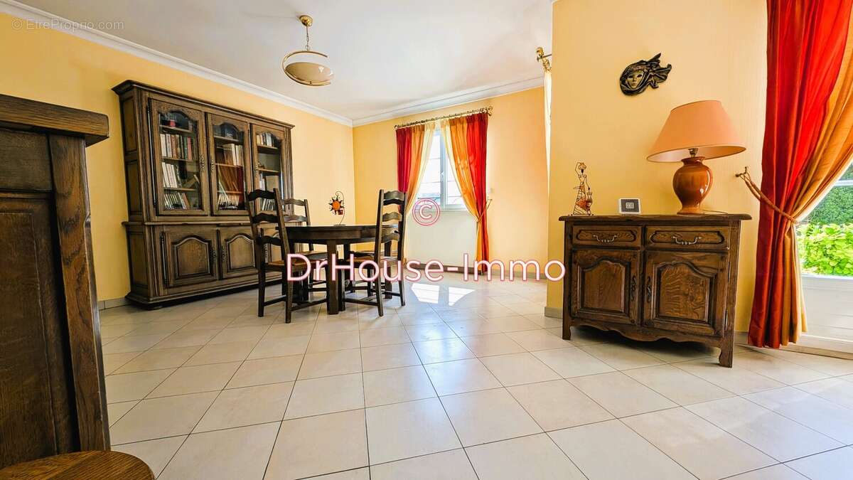 Maison à CARRIERES-SUR-SEINE