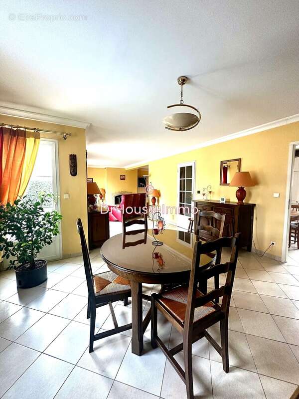 Maison à CARRIERES-SUR-SEINE