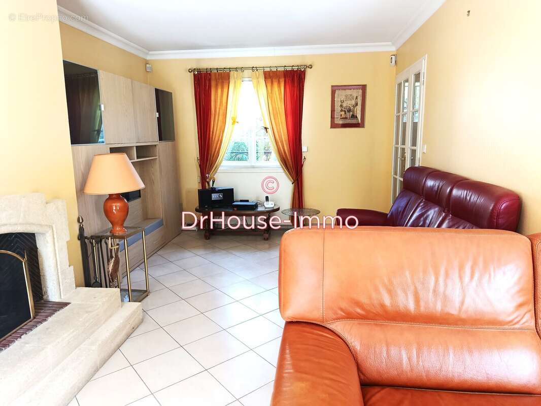 Maison à CARRIERES-SUR-SEINE