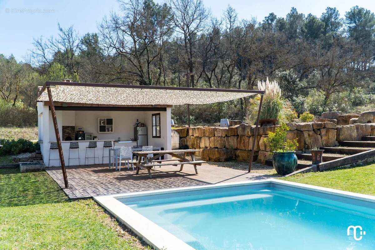 Maison à POURRIERES