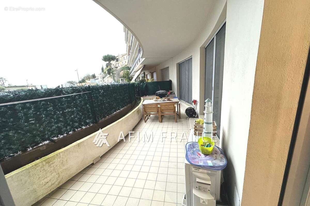 Appartement à ROQUEBRUNE-CAP-MARTIN