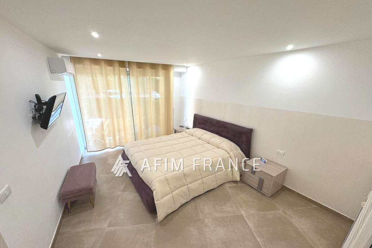 Appartement à ROQUEBRUNE-CAP-MARTIN