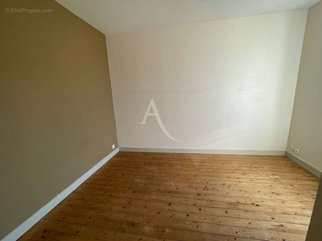 Maison à MONDEVILLE