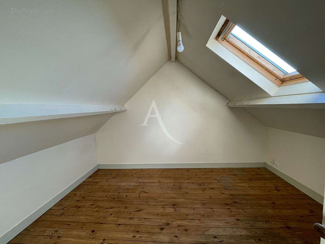 Maison à MONDEVILLE