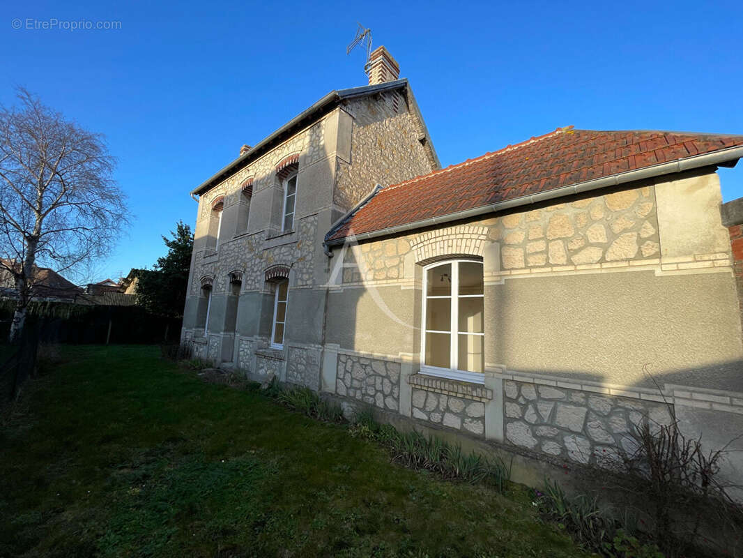 Maison à MONDEVILLE
