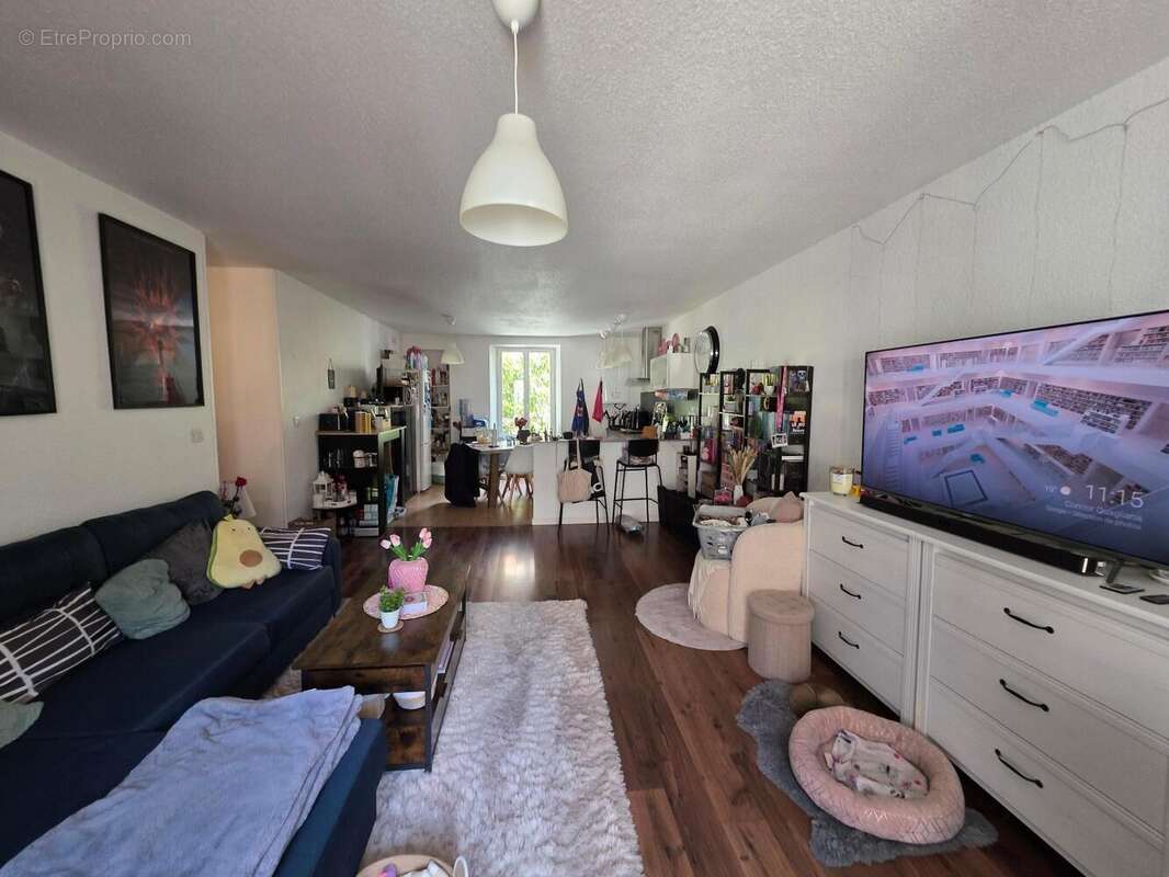   - Appartement à NEUVY