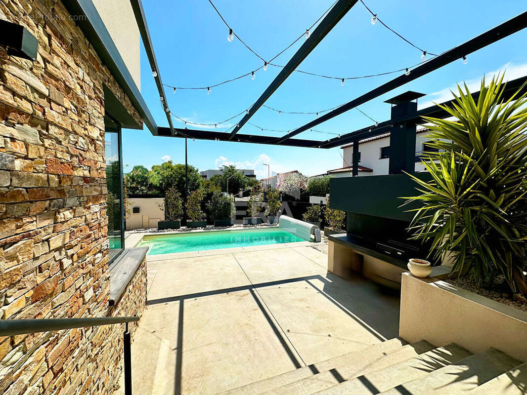 Maison à VILLELONGUE-DE-LA-SALANQUE