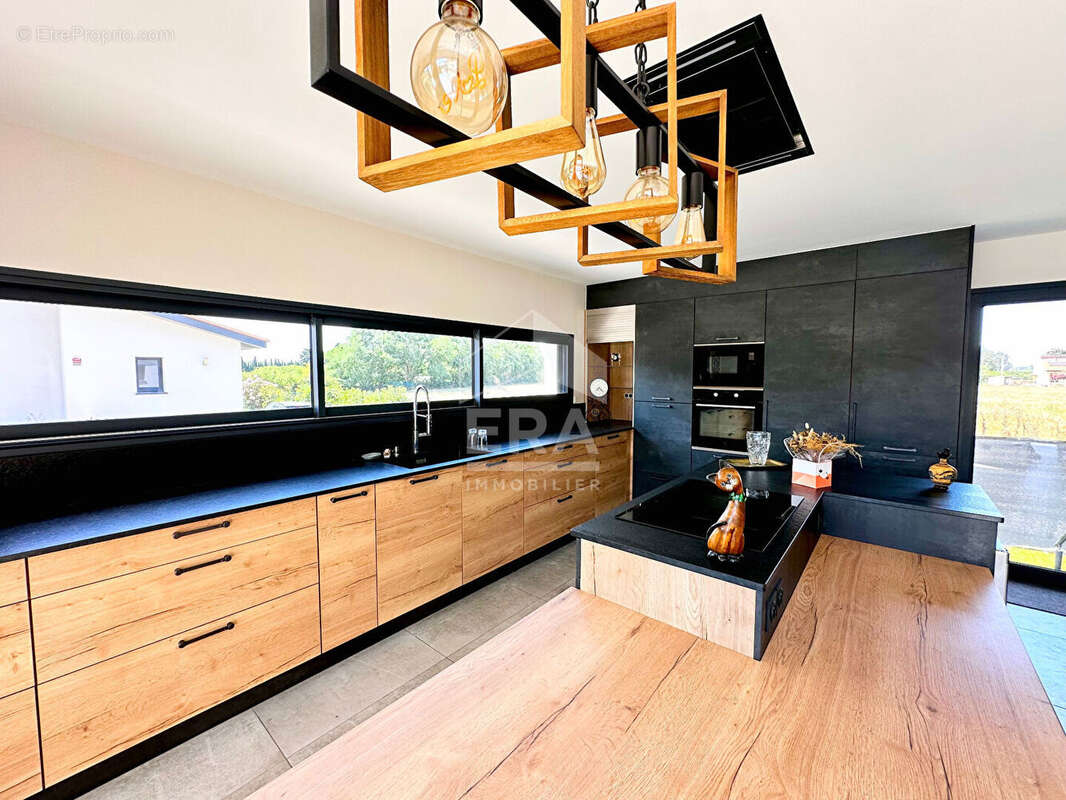 Maison à VILLELONGUE-DE-LA-SALANQUE