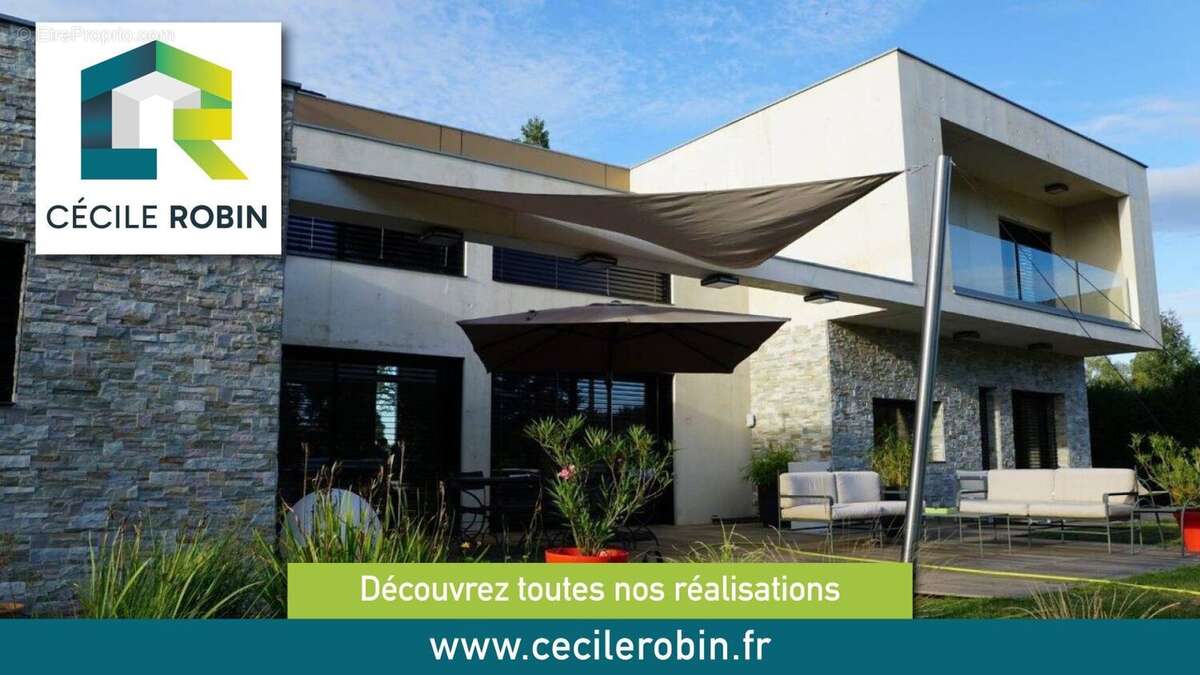 Terrain à ESTIVAREILLES