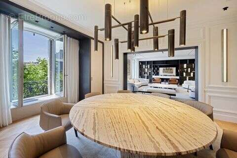 Appartement à PARIS-6E