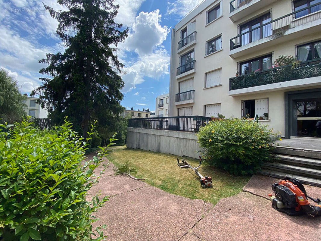 Appartement à FONTENAY-AUX-ROSES