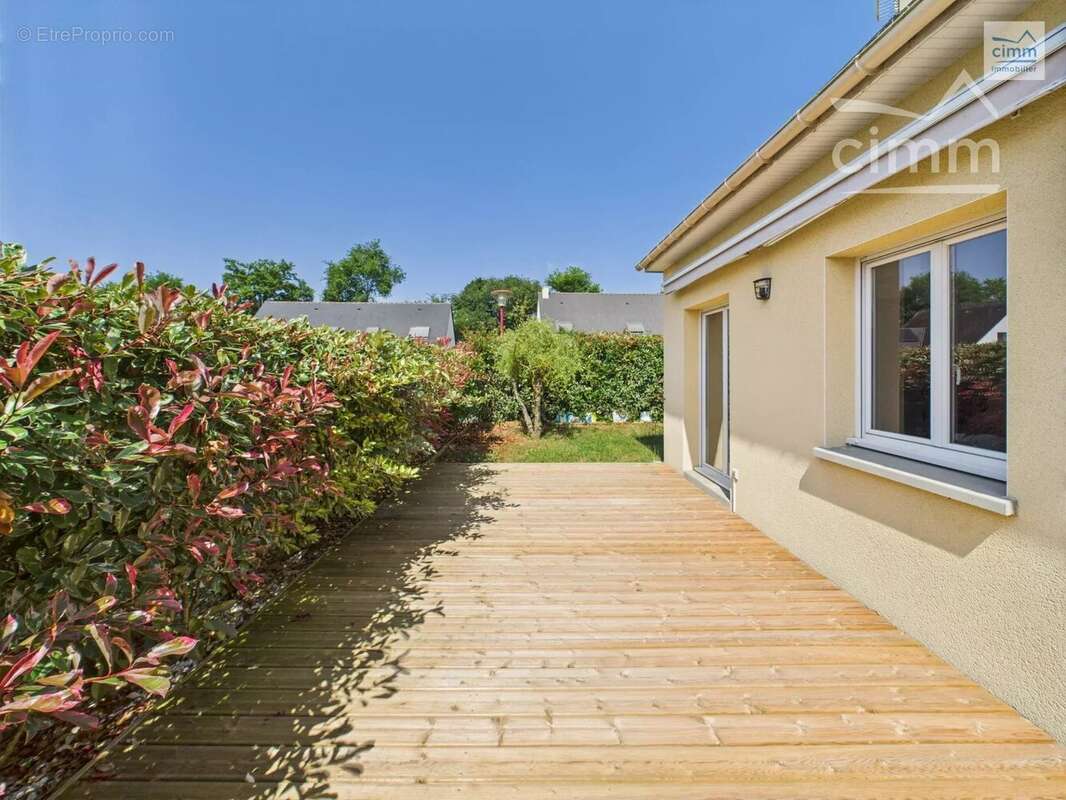 Maison à BOURG-DES-COMPTES