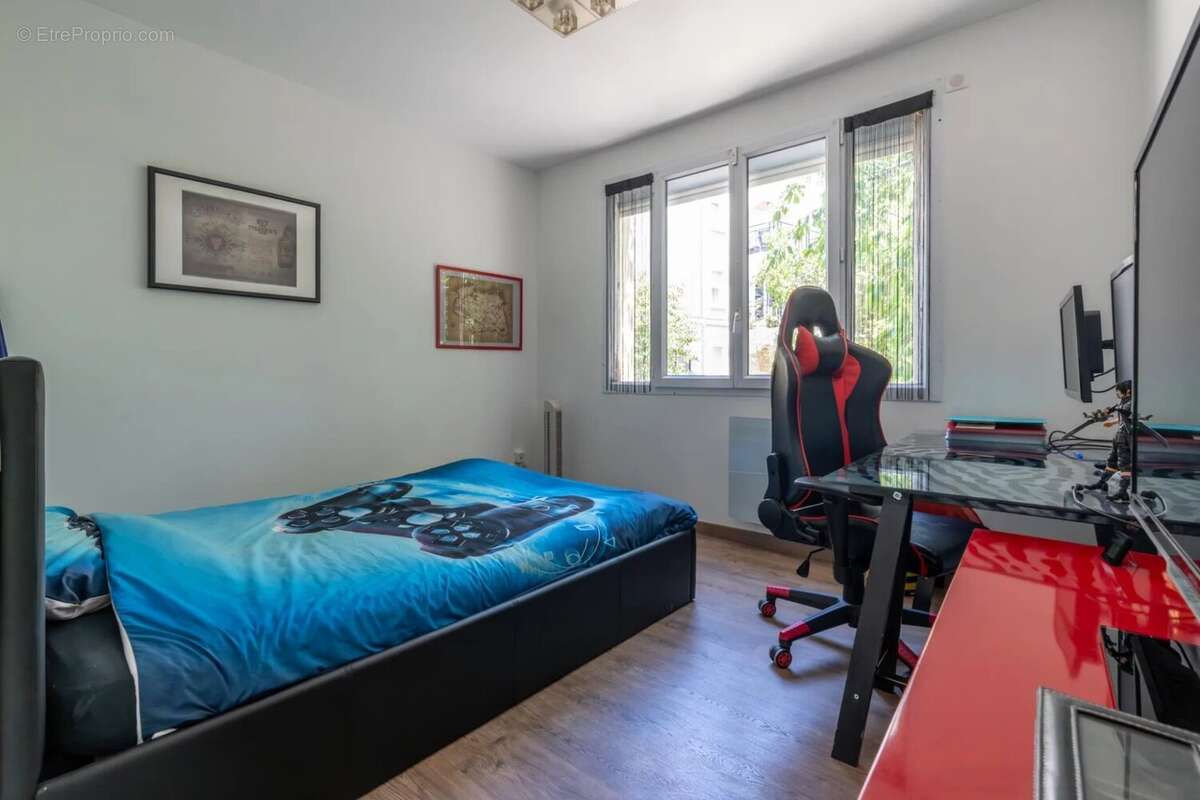 Maison à LE PERREUX-SUR-MARNE