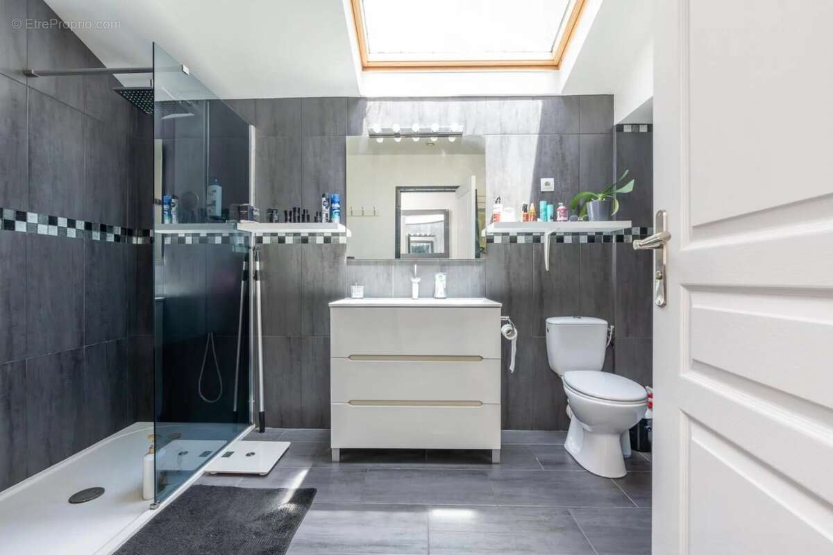 Maison à LE PERREUX-SUR-MARNE