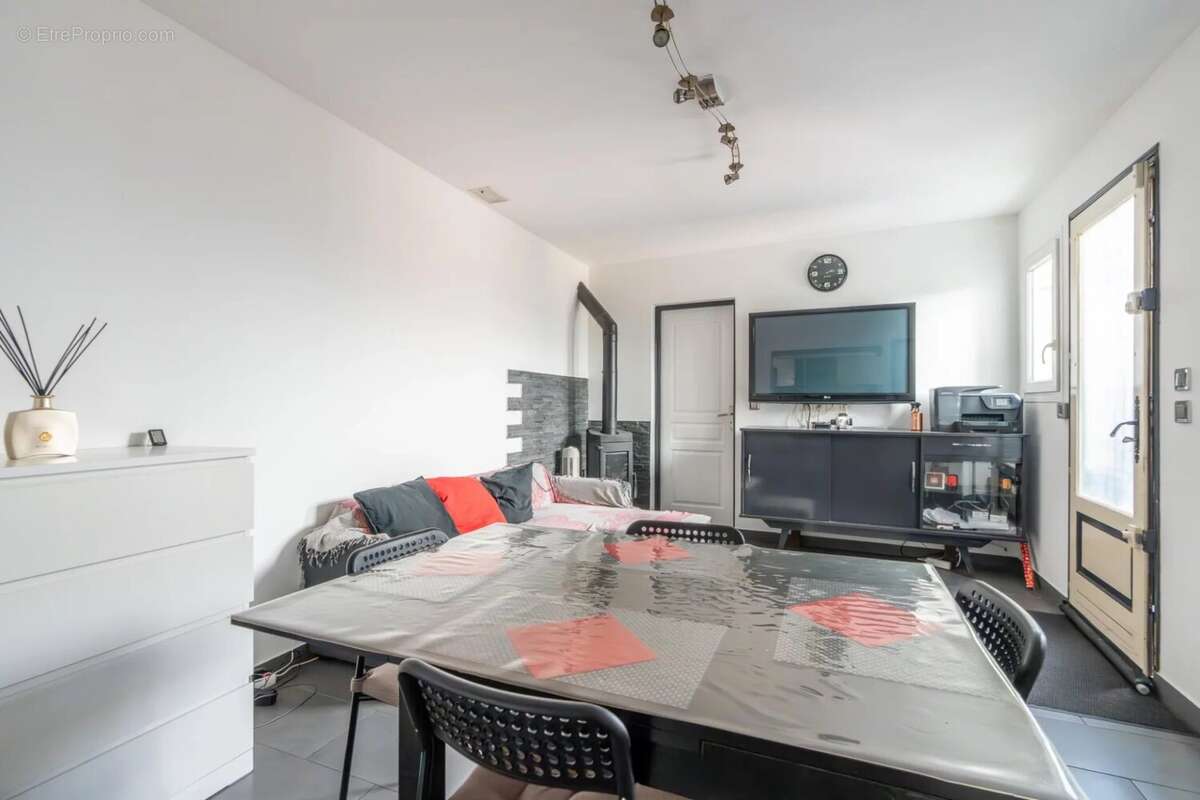 Maison à LE PERREUX-SUR-MARNE