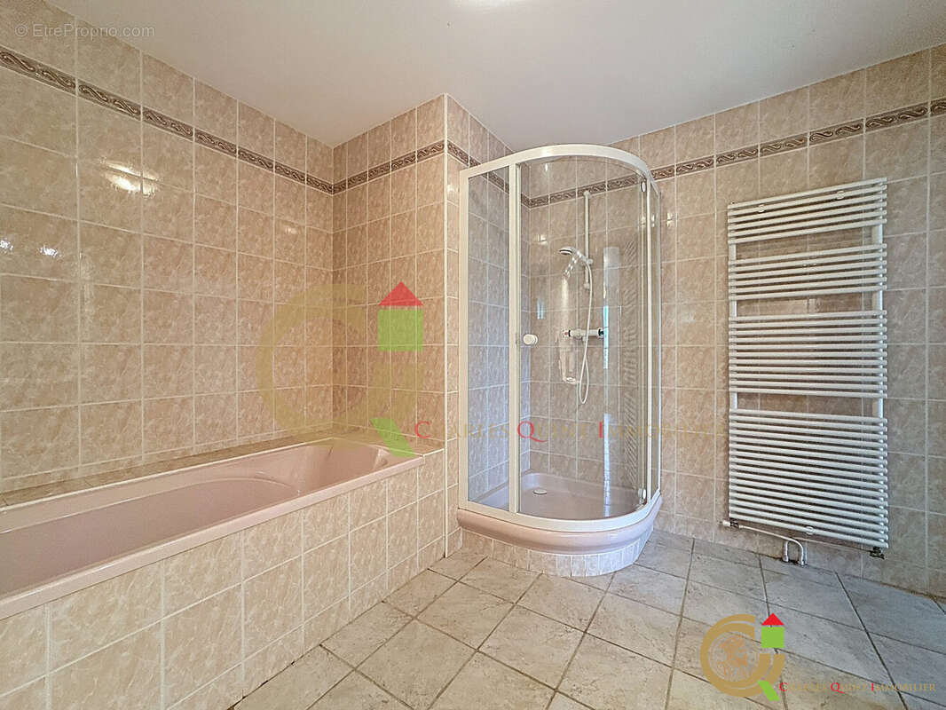 Maison à GROFFLIERS