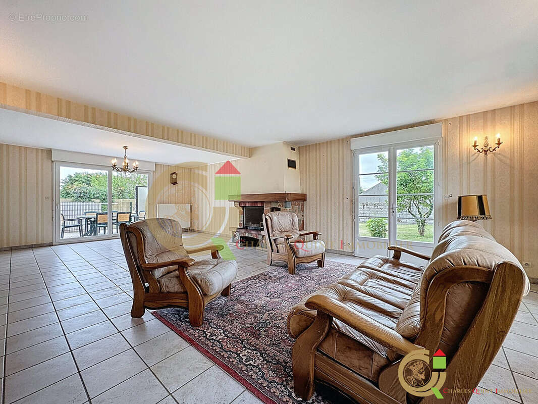 Maison à GROFFLIERS