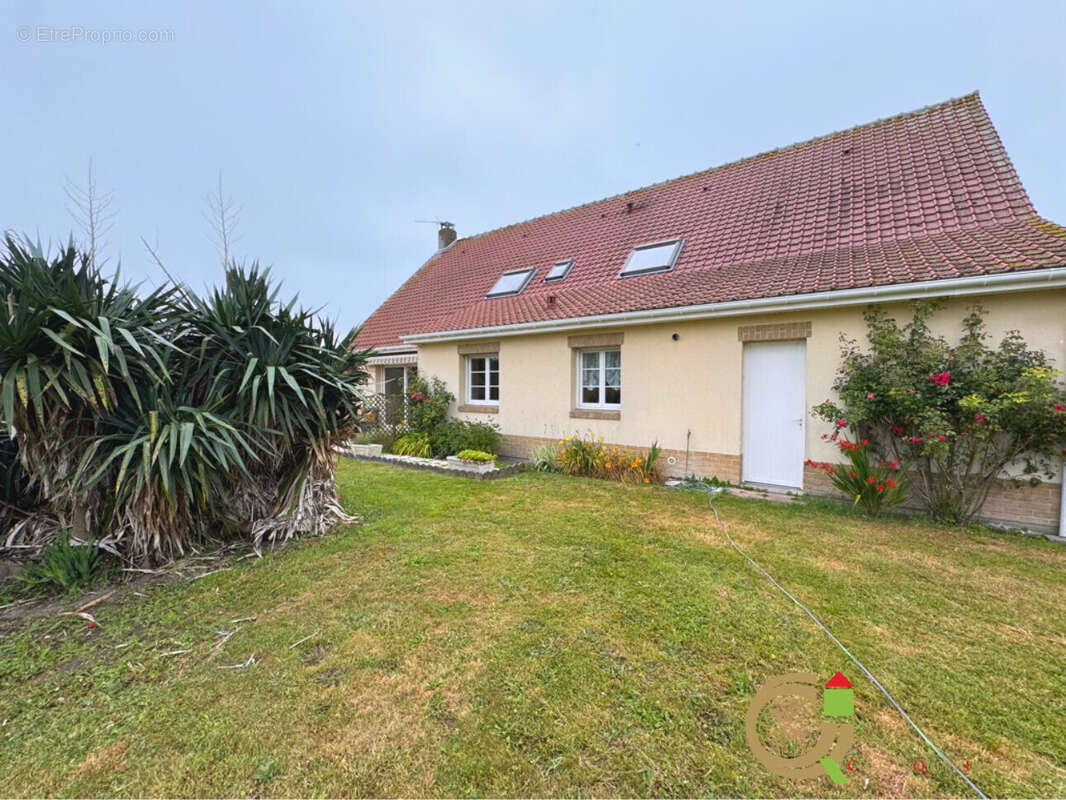 Maison à GROFFLIERS