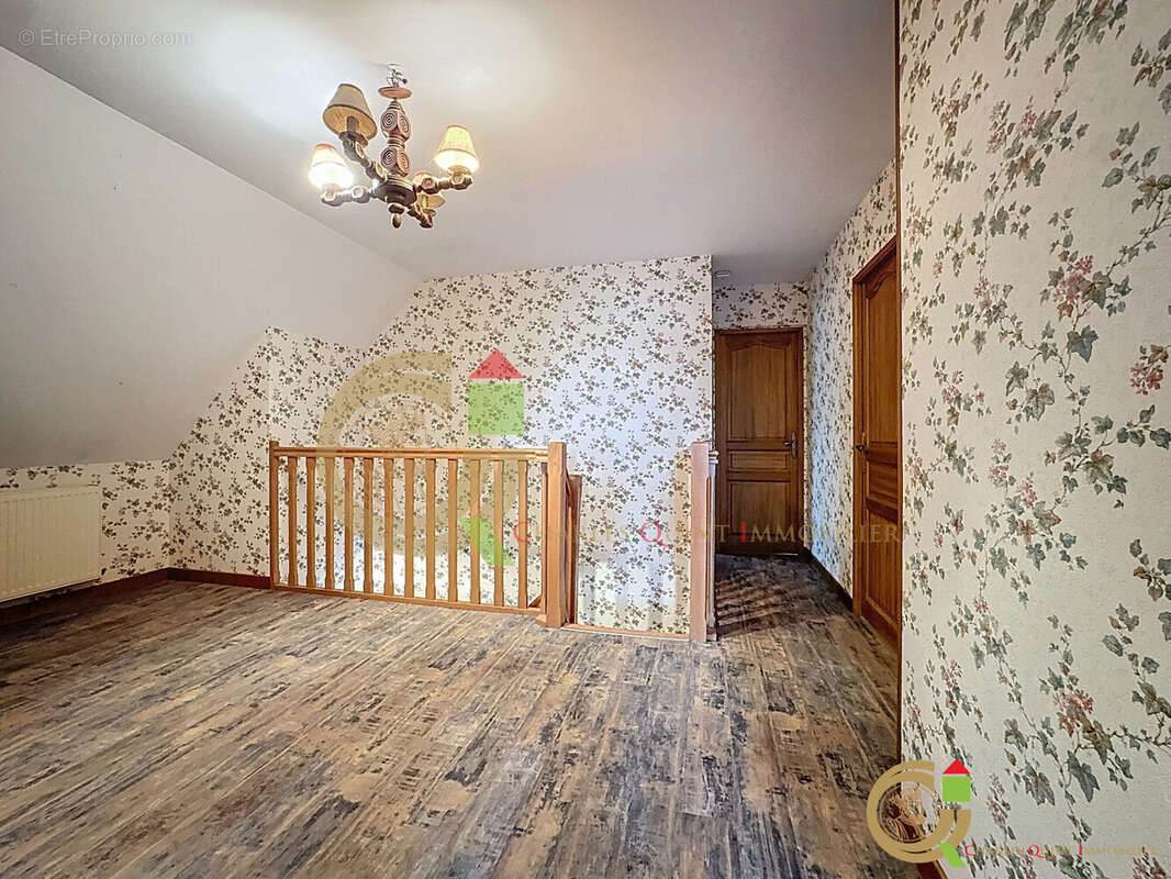 Maison à GROFFLIERS