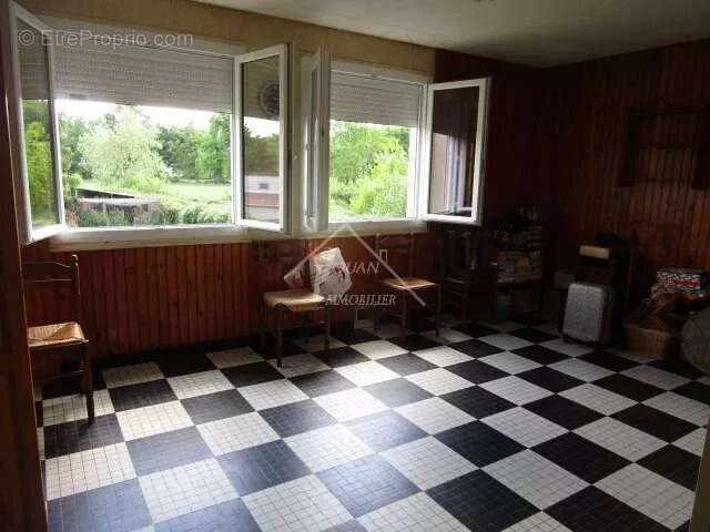 Maison à VARENNES-SUR-ALLIER