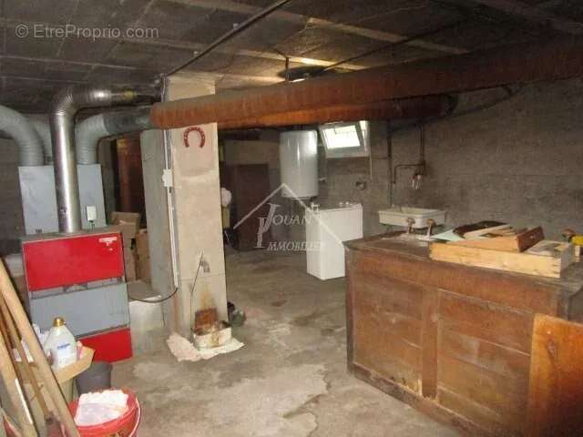 Maison à VARENNES-SUR-ALLIER