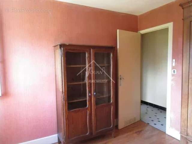 Maison à VARENNES-SUR-ALLIER