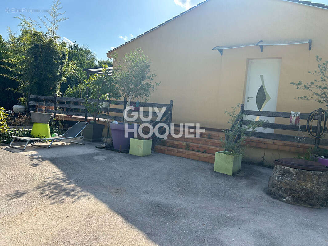 Maison à CHALAUTRE-LA-PETITE