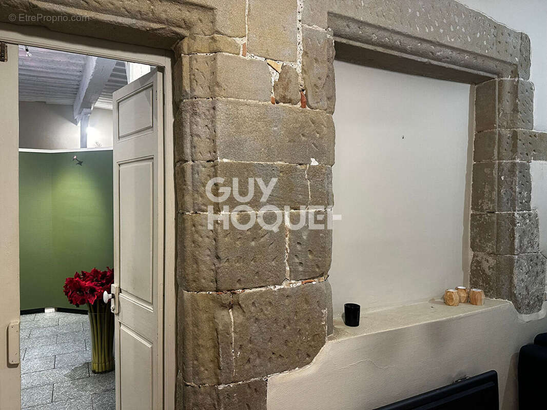 Commerce à CARCASSONNE