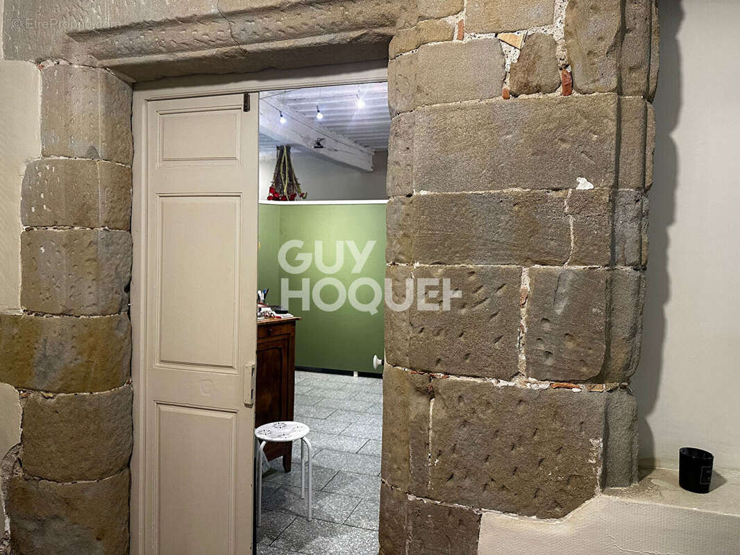 Commerce à CARCASSONNE