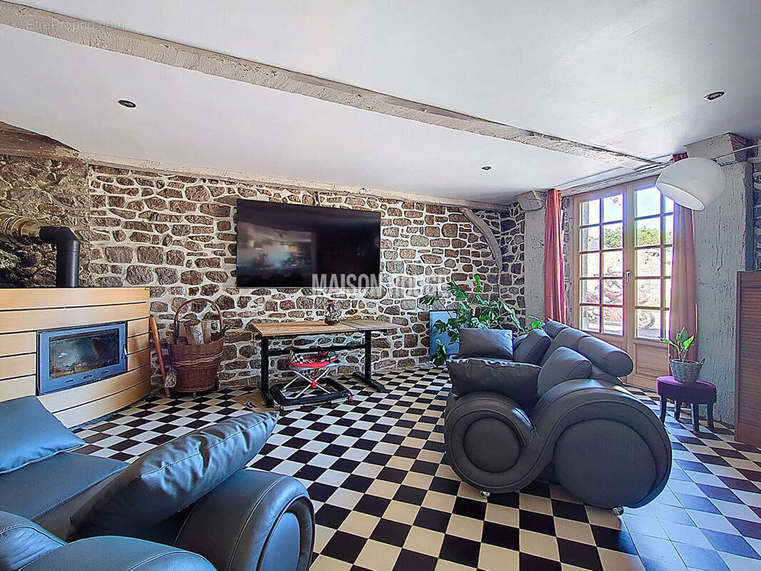 Maison à DOL-DE-BRETAGNE